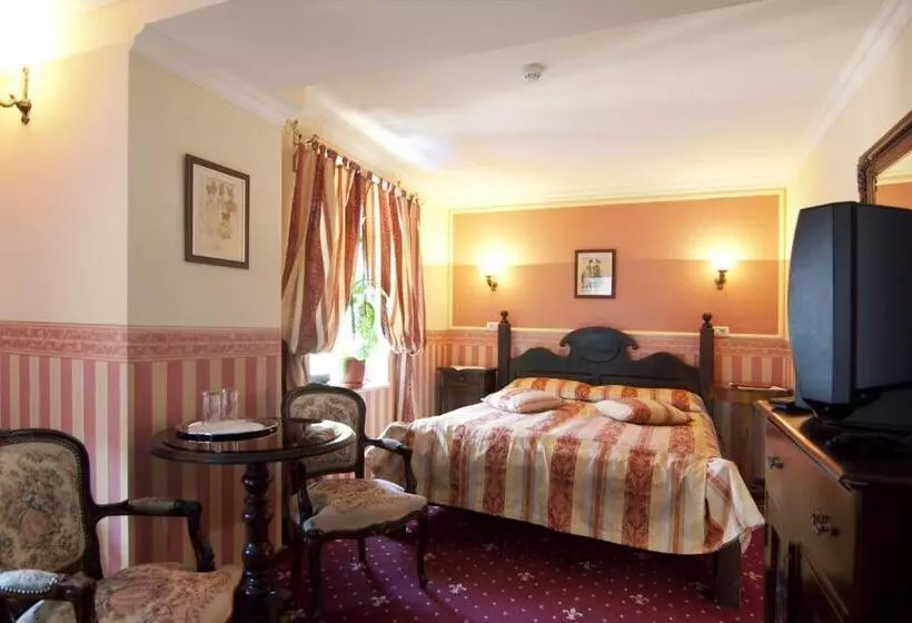 استودیوی سوپریور, Boutique Casa Del Sole