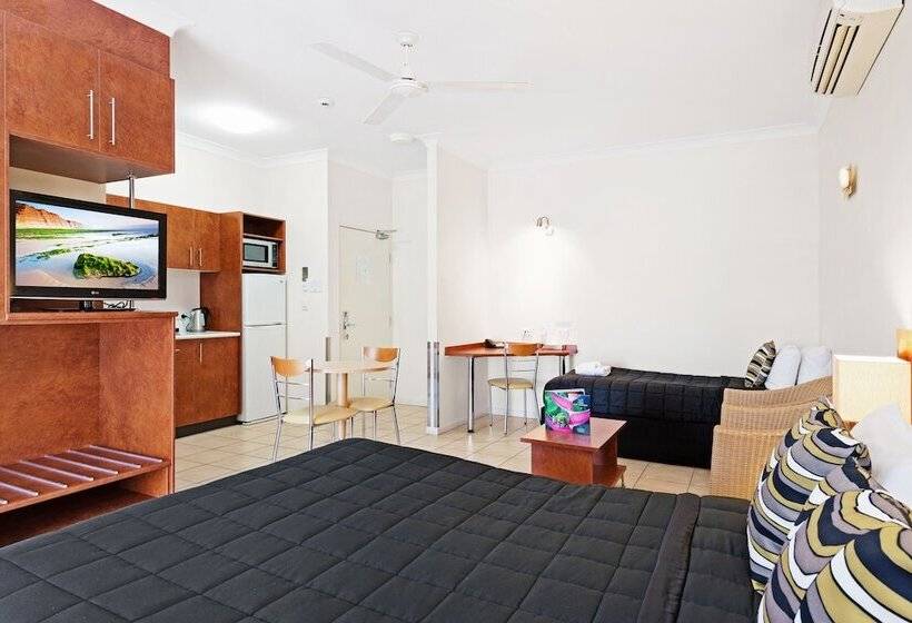 إستوديو قياسى, Cairns Queens Court