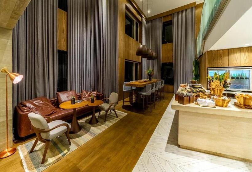 Club Room King Bed, Grand Hyatt Sao Paulo