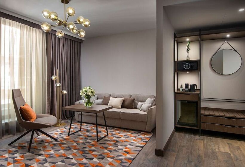 جناح, Hyatt Regency Sofia