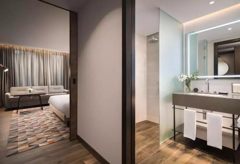 Club Zimmer Kingsize Bett, Hyatt Regency Sofia