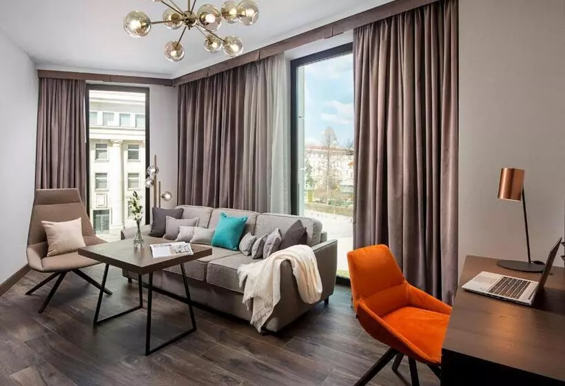 Suite mit Ausblick, Hyatt Regency Sofia