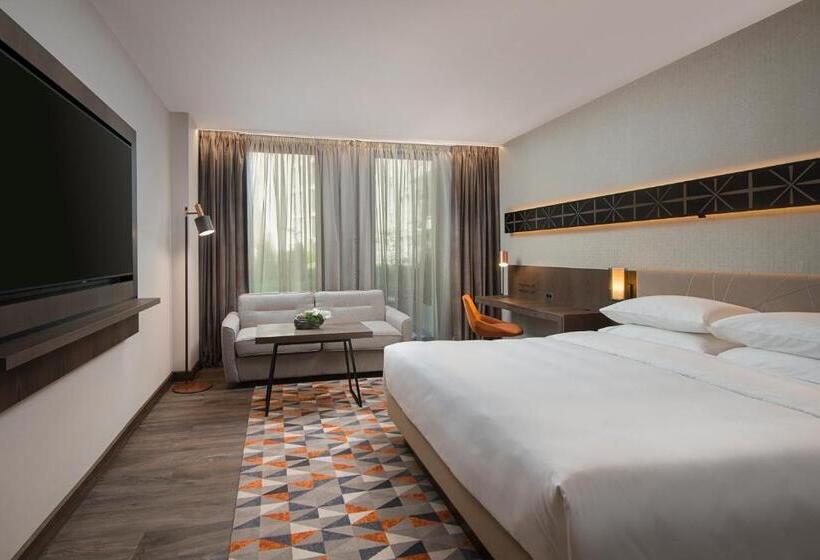 キングサイズベッドのスタンダードルーム, Hyatt Regency Sofia