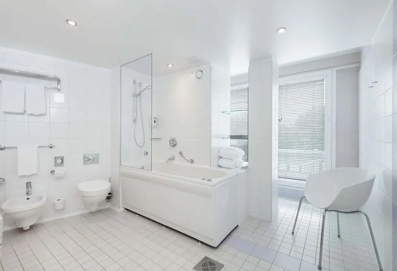 2 Bedroom Premium Apartment, ibis Styles Tallinn