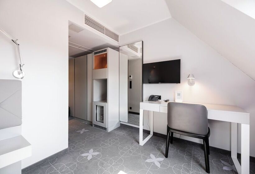 اتاق استاندارد, L'ermitage