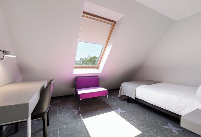 اتاق استاندارد, L'ermitage