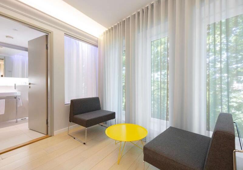 اتاق پرمیوم, L'ermitage