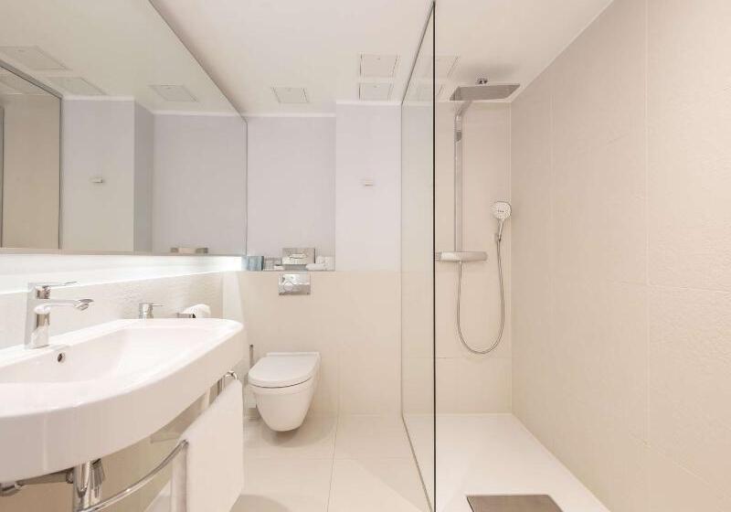 اتاق پرمیوم, L'ermitage