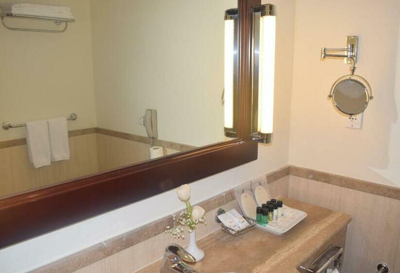 豪华房间, New Madinah