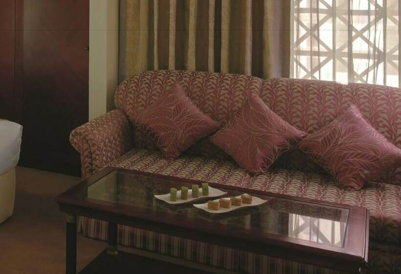 豪华房间, New Madinah