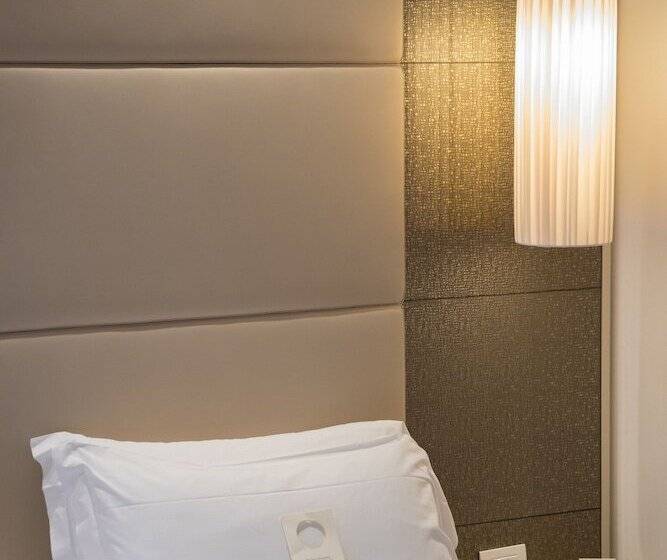 اتاق اجرایی, Nasco