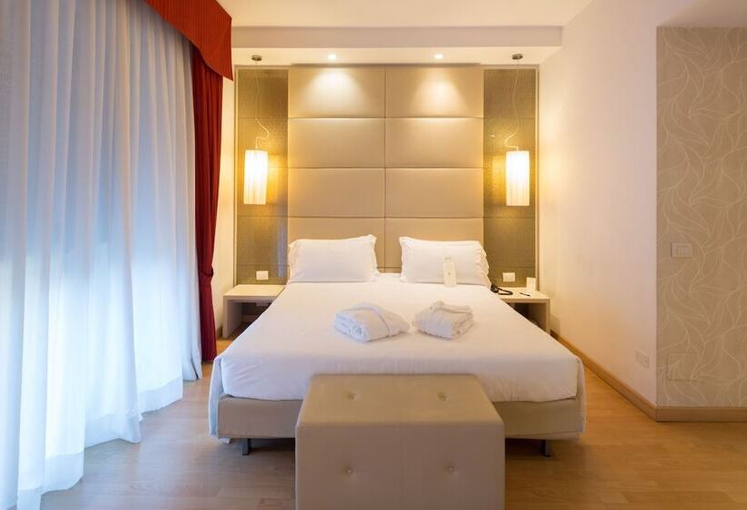 اتاق اجرایی, Nasco