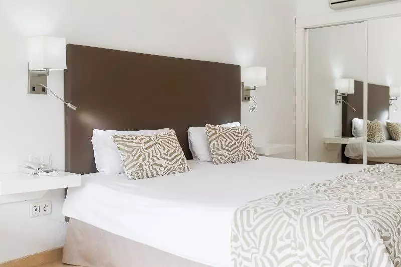 اتاق استاندارد با تخت بزرگ, Paradise Links Resort Port Douglas