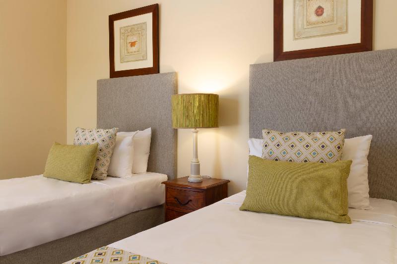 Вилла 4 Спальни, Paradise Links Resort Port Douglas