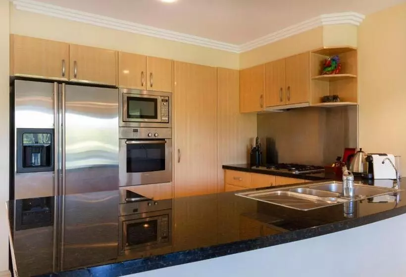 ویلای 3 خوابه, Paradise Links Resort Port Douglas