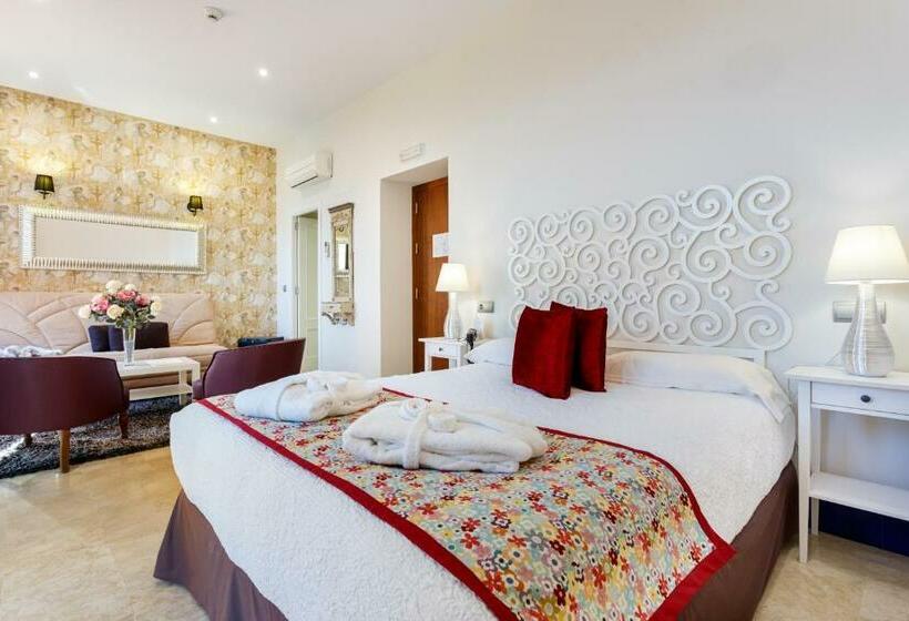 اتاق استاندارد, Patio De La Alameda