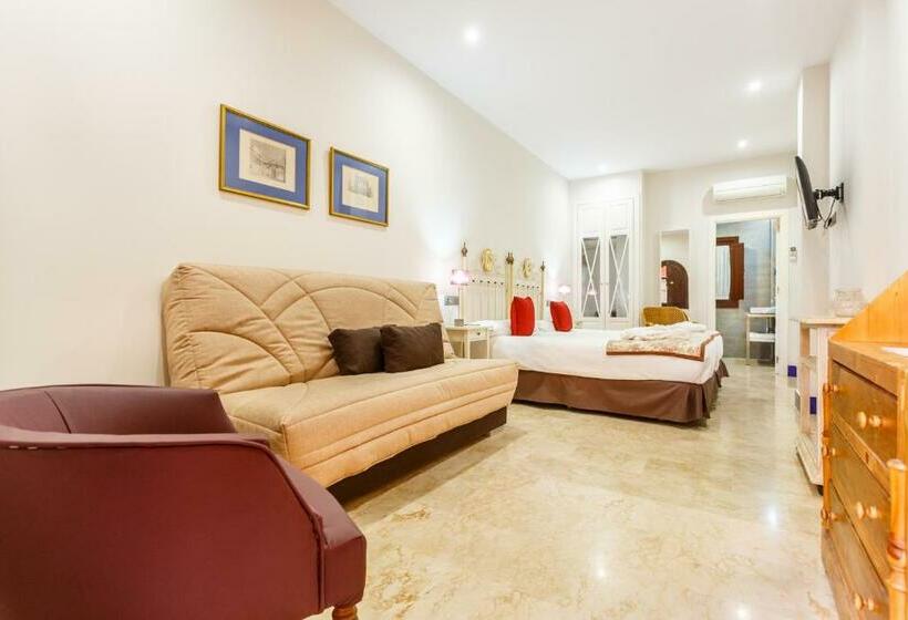 اتاق استاندارد, Patio De La Alameda