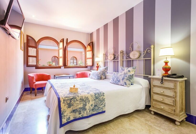 اتاق استاندارد, Patio De La Alameda