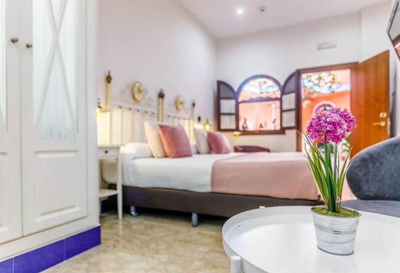 اتاق استاندارد, Patio De La Alameda