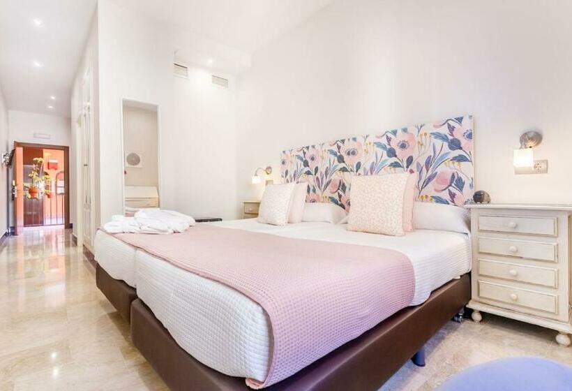 اتاق خانوادگی, Patio De La Alameda