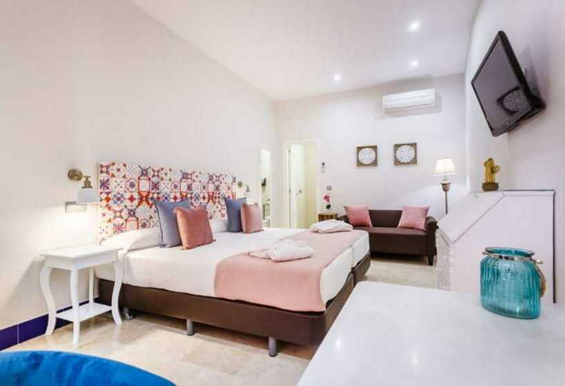 اتاق خانوادگی, Patio De La Alameda