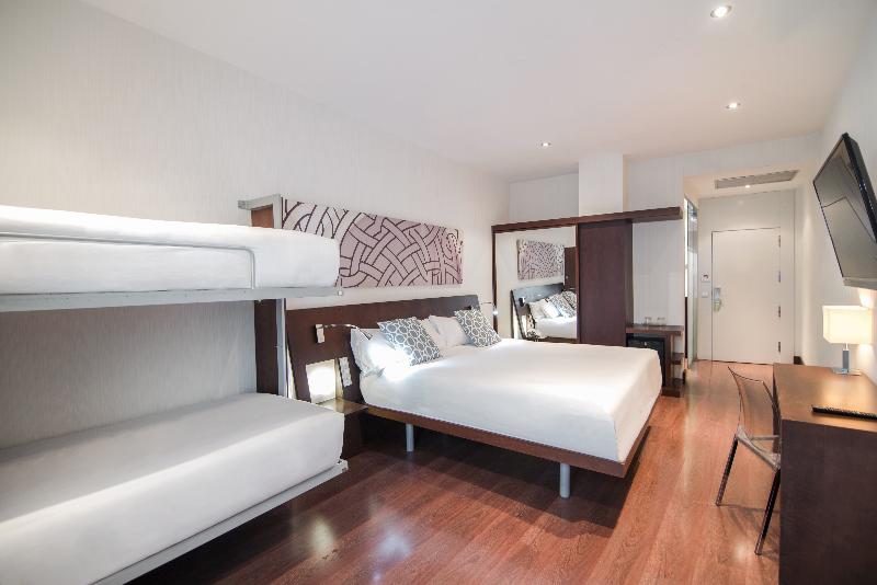 4인용 스탠다드 룸, Petit Palace Marques Santa Ana