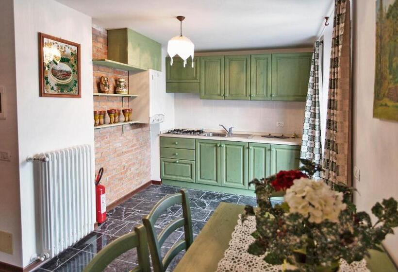 شقة غرفة واحدة مطلة على الحديقة, Albergo Diffuso Col Gentile Socchieve