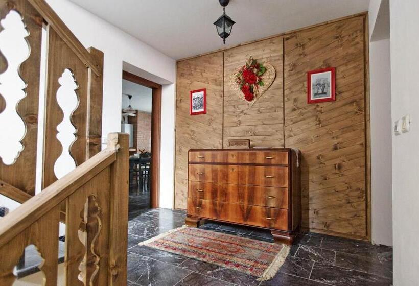 شقة ديلوكس غرفة واحدة, Albergo Diffuso Col Gentile Socchieve