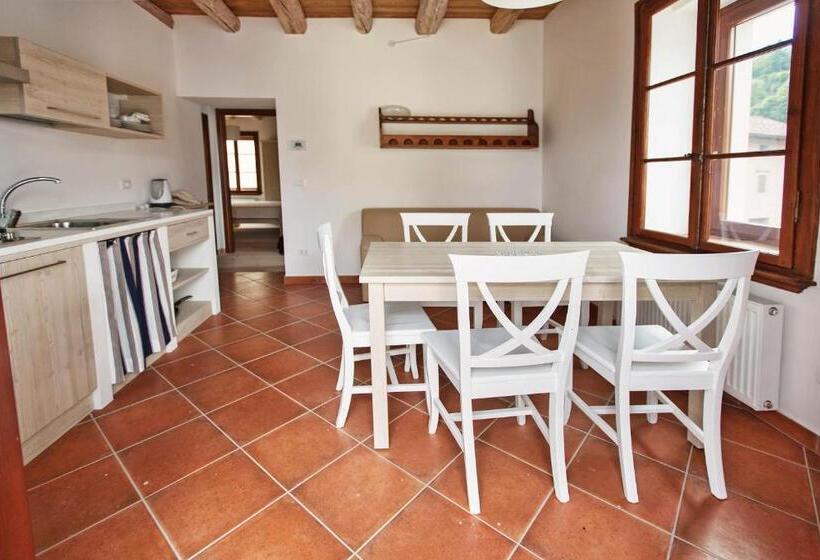 شقة غرفة واحدة مزودة بتراس, Albergo Diffuso Col Gentile Socchieve