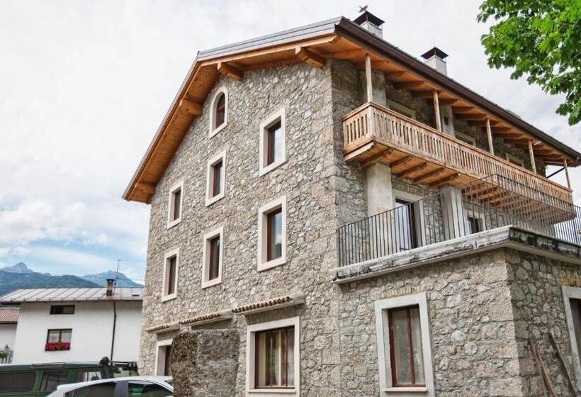 شقة غرفة واحدة مزودة بتراس, Albergo Diffuso Col Gentile Socchieve