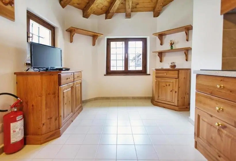 スタンダードスタジオ, Albergo Diffuso Col Gentile Socchieve