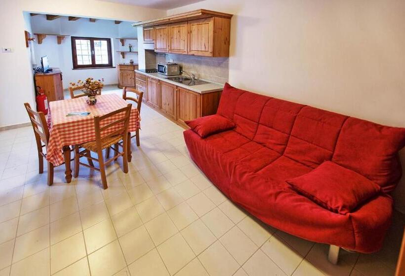 إستوديو قياسى, Albergo Diffuso Col Gentile Socchieve