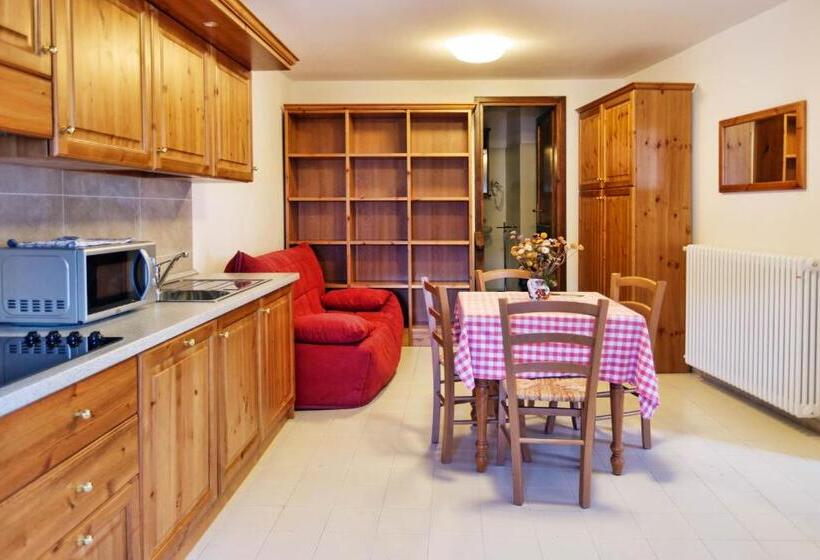 Студия Стандарт, Albergo Diffuso Col Gentile Socchieve