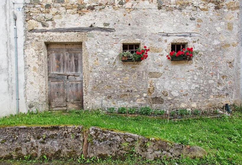 شقة ديلوكس غرفة واحدة, Albergo Diffuso Col Gentile Socchieve