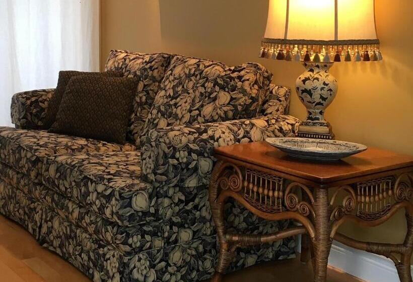 デラックススイート, Casa Colina