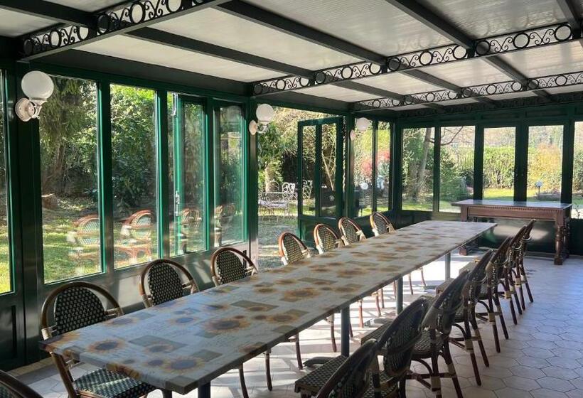 Вилла с 1 спальней и бассейном, La Villa Del Lago