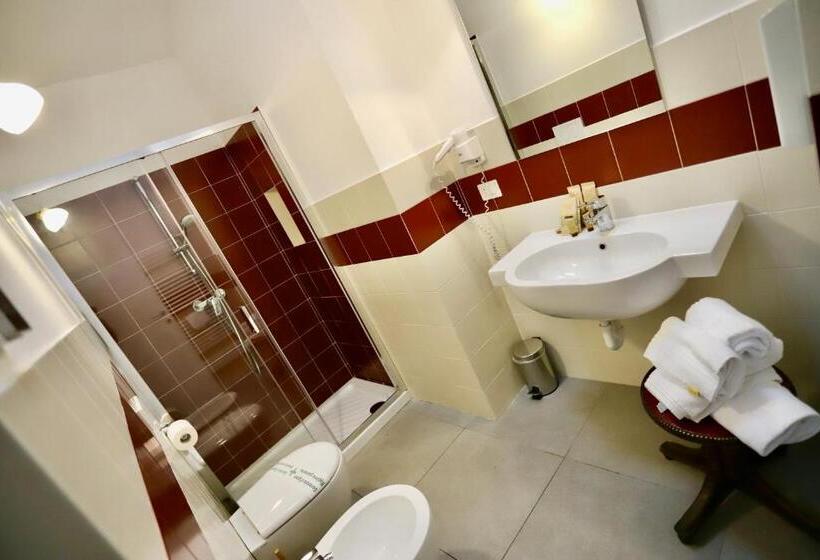 스탠다드 룸 킹사이즈 침대, La Villa Del Lago