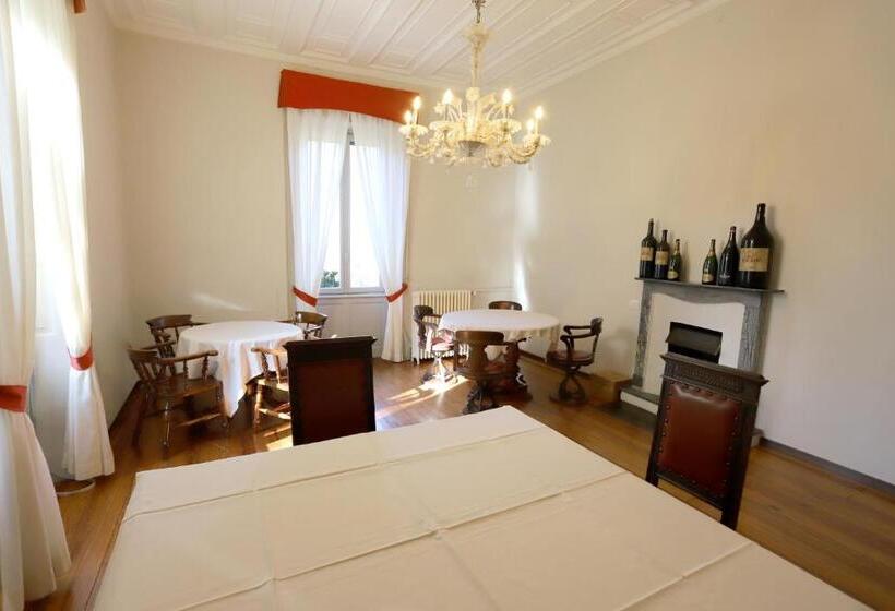 Вилла с 1 спальней и бассейном, La Villa Del Lago