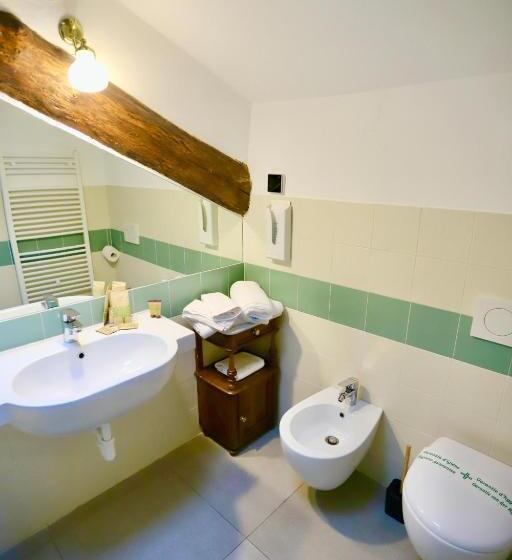 غرفة قياسية, La Villa Del Lago