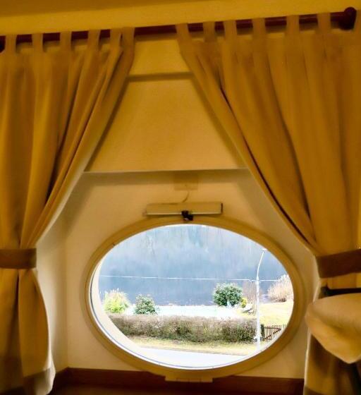 غرفة قياسية, La Villa Del Lago