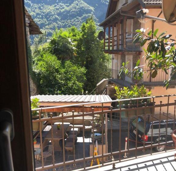 Standard room with outdoor bath, Donjon B&b E Ristorante