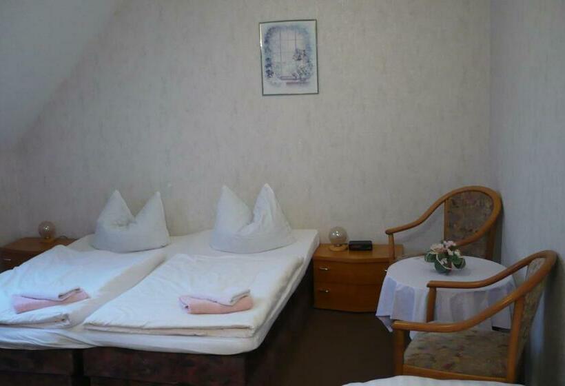 スタンダード4人部屋, Gaststätte & Pension Jiedlitz