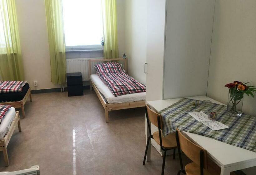 חדר סטנדרט לארבעה, Hostel Finnmyrten