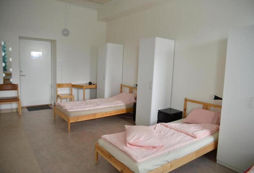 חדר משפחתי, Hostel Finnmyrten
