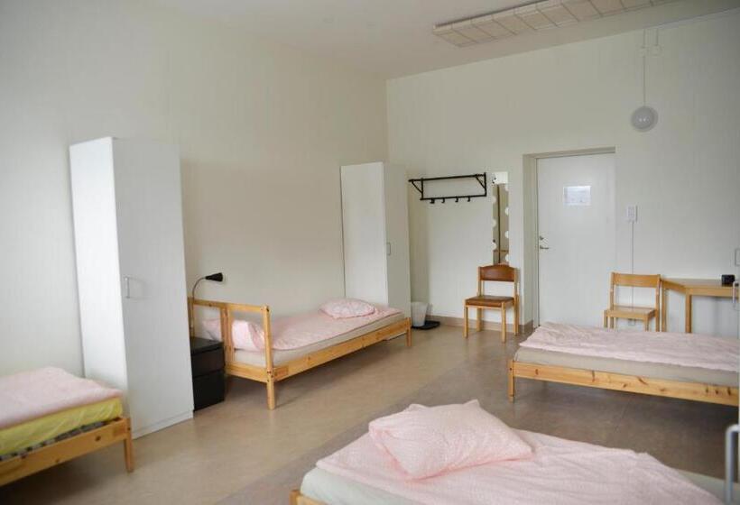 חדר משפחתי, Hostel Finnmyrten