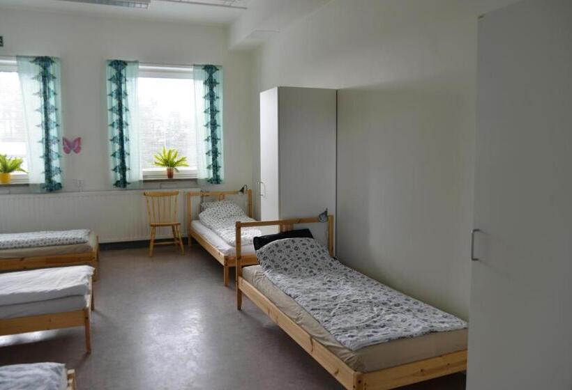 חדר משפחתי, Hostel Finnmyrten