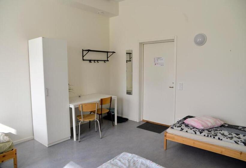 Номер Стандарт Трехместный, Hostel Finnmyrten