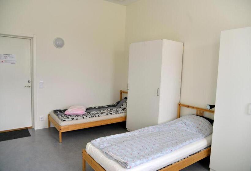 חדר סטנדרט לשלושה, Hostel Finnmyrten