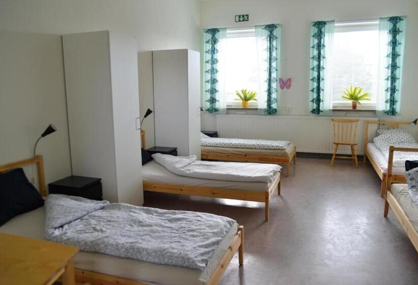חדר משפחתי, Hostel Finnmyrten