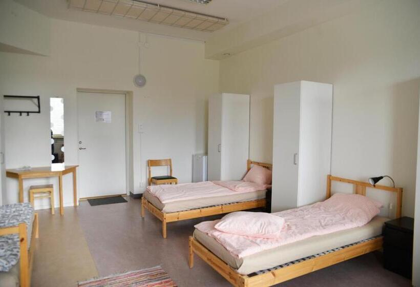 חדר משפחתי, Hostel Finnmyrten